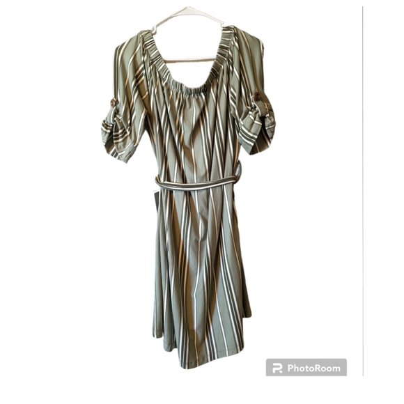New J for Justify Sage Green Striped Dress Short Sleeves On Off Shoulder 1X - Picture 8 of 9